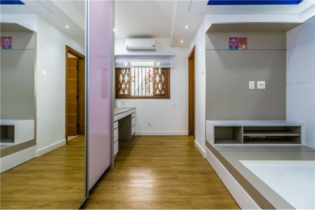 Imagem Casa com 5 Quartos à Venda, 315 m² em Vila Prudente - São Paulo Imagem Casa com 5 Quartos à Venda, 315 m² em Vila Prudente - São Paulo