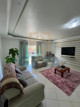 Imagem Casa com 4 Quartos à Venda, 721 m² em Centro - Camboriú