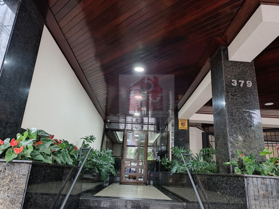 Imagem Sala Comercial à Venda, 25 m² em Menino Deus - Porto Alegre Imagem Sala Comercial à Venda, 25 m² em Menino Deus - Porto Alegre