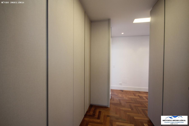 Imagem Imóvel com 3 Quartos à Venda, 314 m² em Moema - São Paulo Imagem Imóvel com 3 Quartos à Venda, 314 m² em Moema - São Paulo