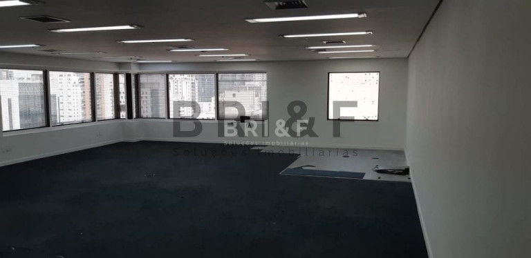 Imóvel Comercial para Alugar, 196 m² em Itaim Bibi - São Paulo