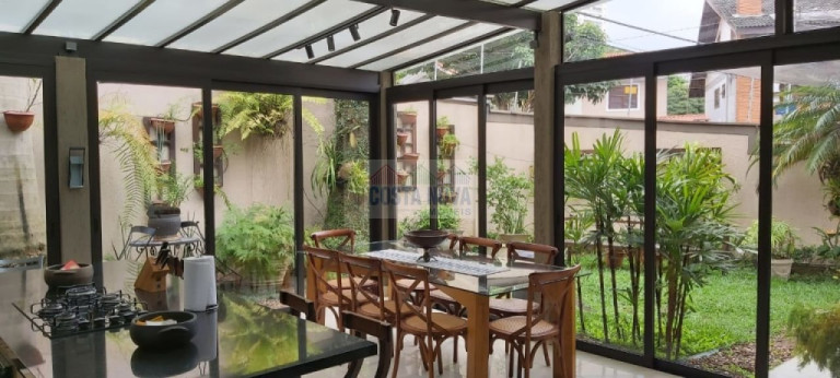 Imagem Casa com 4 Quartos à Venda, 373 m² Imagem Casa com 4 Quartos à Venda, 373 m²