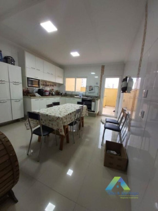 Imagem Sobrado com 3 Quartos à Venda, 220 m² em Vila Das Mercês - São Paulo
