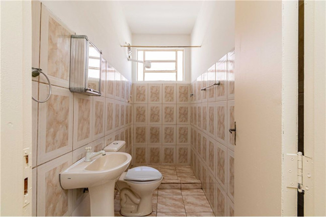 Imagem Imóvel com 1 Quarto à Venda, em Azenha - Porto Alegre Imagem Imóvel com 1 Quarto à Venda, em Azenha - Porto Alegre