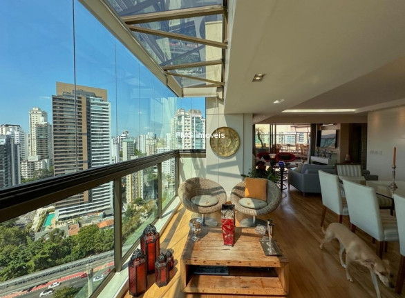 Imagem Imóvel com 3 Quartos à Venda, 240 m² em Brooklin Paulista - São Paulo