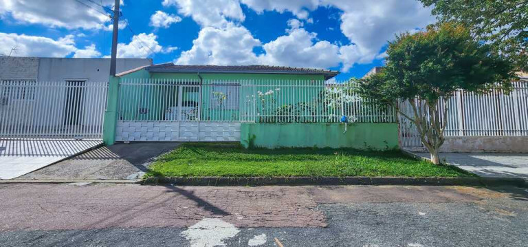 Imagem Casa com 3 Quartos à Venda, 70 m² em Boqueirão - Curitiba Imagem Casa com 3 Quartos à Venda, 70 m² em Boqueirão - Curitiba