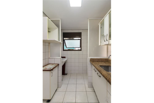 Imagem Imóvel com 1 Quarto à Venda, em Petrópolis - Porto Alegre Imagem Imóvel com 1 Quarto à Venda, em Petrópolis - Porto Alegre