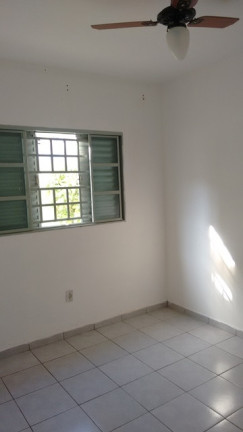 Imagem Casa com 2 Quartos à Venda, 220 m² em Parque Santa Edwiges - Bauru Imagem Casa com 2 Quartos à Venda, 220 m² em Parque Santa Edwiges - Bauru