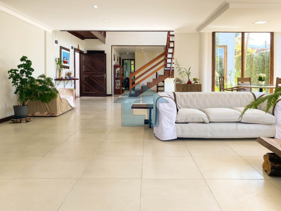 Imagem Casa com 7 Quartos à Venda, 854 m² em Porto Bracuhy - Angra Dos Reis Imagem Casa com 7 Quartos à Venda, 854 m² em Porto Bracuhy - Angra Dos Reis