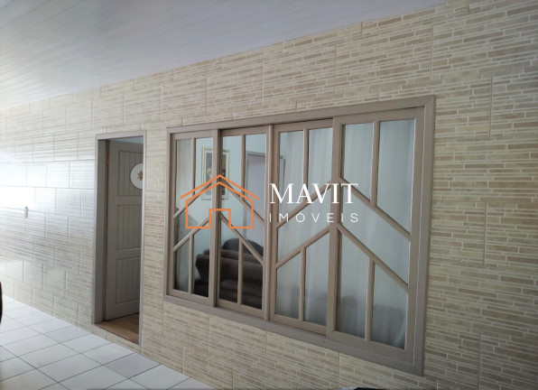 Imagem Casa com 3 Quartos à Venda, 211 m² em Iririú - Joinville Imagem Casa com 3 Quartos à Venda, 211 m² em Iririú - Joinville