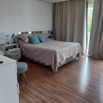 Imagem Casa com 3 Quartos à Venda, 306 m² em Vila Assunção - Porto Alegre Imagem Casa com 3 Quartos à Venda, 306 m² em Vila Assunção - Porto Alegre