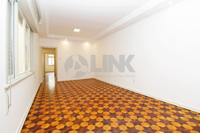 Imagem Apartamento com 3 Quartos à Venda, 101 m² em Moinhos De Vento - Porto Alegre Imagem Apartamento com 3 Quartos à Venda, 101 m² em Moinhos De Vento - Porto Alegre