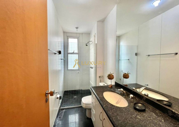 Imagem Imóvel com 4 Quartos à Venda, 125 m² em Belvedere - Belo Horizonte Imagem Imóvel com 4 Quartos à Venda, 125 m² em Belvedere - Belo Horizonte