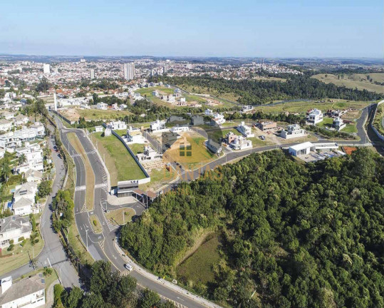 Imagem Imóvel com 3 Quartos à Venda, 160 m² em Brasil - Itu Imagem Imóvel com 3 Quartos à Venda, 160 m² em Brasil - Itu