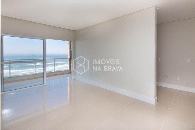 Imagem Apartamento com 3 Quartos à Venda, 143 m² em Centro - Navegantes