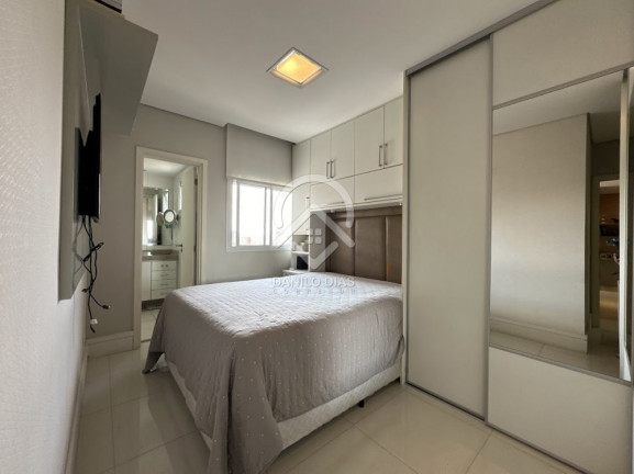 Imagem Apartamento com 2 Quartos à Venda, 74 m² em Campo Belo - São Paulo