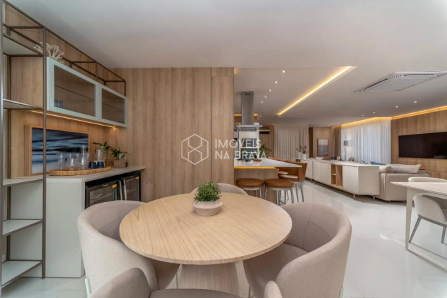 Imagem Apartamento com 4 Quartos à Venda, 237 m² em Centro - Balneário Camboriú