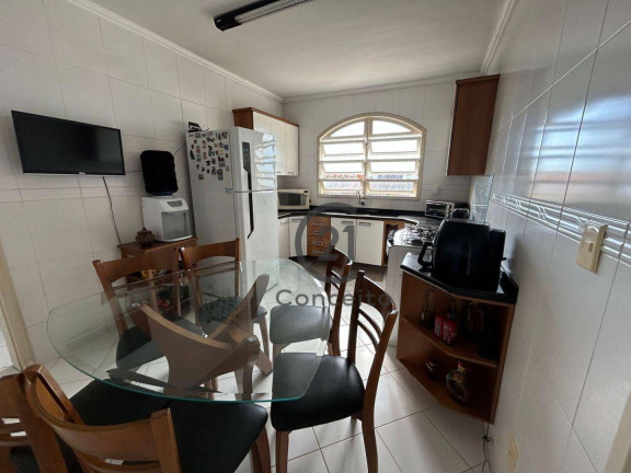 Imagem Casa com 4 Quartos à Venda, 211 m² em Centro - São José