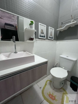 Imagem Casa com 3 Quartos à Venda, 180 m² em Taquara - Rio De Janeiro Imagem Casa com 3 Quartos à Venda, 180 m² em Taquara - Rio De Janeiro