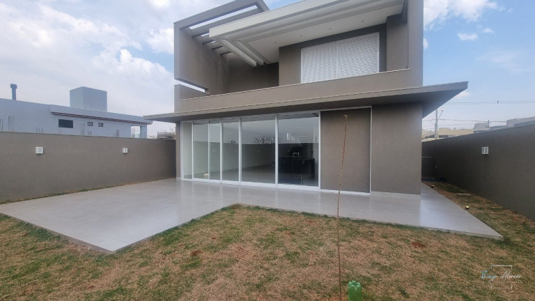 Imagem Casa de Condomínio com 3 Quartos à Venda, 368 m² em Residencial Alphaville Iii - Campo Grande Imagem Casa de Condomínio com 3 Quartos à Venda, 368 m² em Residencial Alphaville Iii - Campo Grande