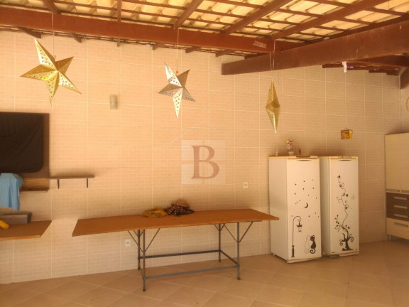 Imagem Casa com 6 Quartos à Venda, 600 m² em Pendotiba - Niterói