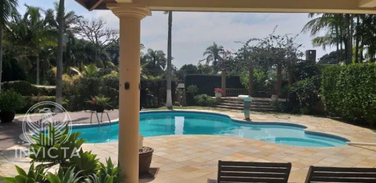 Imagem Casa com 4 Quartos à Venda, 351 m² em Praia Das Taquaras - Balneário Camboriú Imagem Casa com 4 Quartos à Venda, 351 m² em Praia Das Taquaras - Balneário Camboriú
