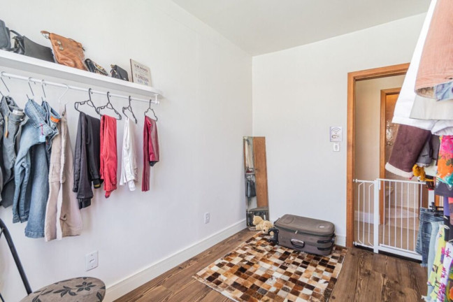 Imagem Imóvel com 3 Quartos à Venda, 66 m² em Menino Deus - Porto Alegre Imagem Imóvel com 3 Quartos à Venda, 66 m² em Menino Deus - Porto Alegre