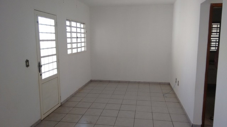 Imagem Casa com 2 Quartos à Venda, 220 m² em Parque Santa Edwiges - Bauru Imagem Casa com 2 Quartos à Venda, 220 m² em Parque Santa Edwiges - Bauru