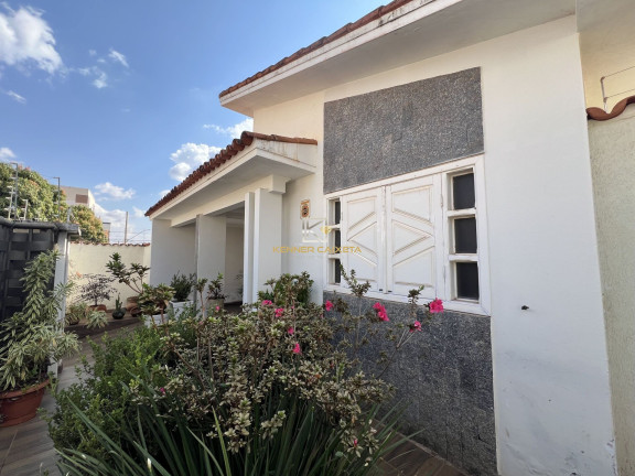 Imagem Casa com 3 Quartos à Venda, 251 m² em Caiçaras - Patos De Minas Imagem Casa com 3 Quartos à Venda, 251 m² em Caiçaras - Patos De Minas