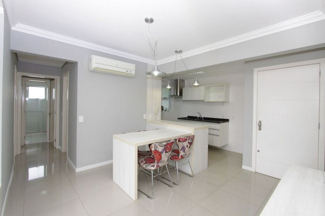 Imagem Apartamento com 2 Quartos à Venda, 68 m² em Petrópolis - Porto Alegre Imagem Apartamento com 2 Quartos à Venda, 68 m² em Petrópolis - Porto Alegre