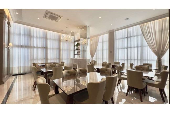 Imagem Imóvel com 4 Quartos à Venda, 138 m² em Centro - Balneário Camboriú Imagem Imóvel com 4 Quartos à Venda, 138 m² em Centro - Balneário Camboriú
