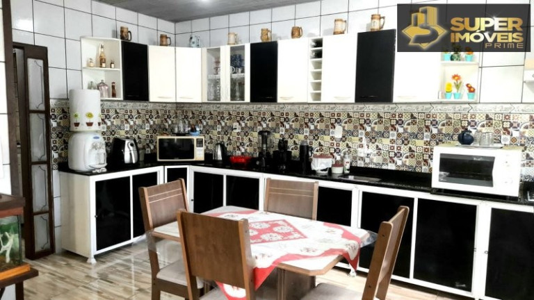 Imagem Casa com 4 Quartos à Venda, 432 m² em Laranjal - Pelotas