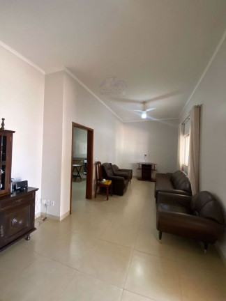 Imagem Casa com 3 Quartos à Venda, 200 m² em Centro - Guararapes Imagem Casa com 3 Quartos à Venda, 200 m² em Centro - Guararapes