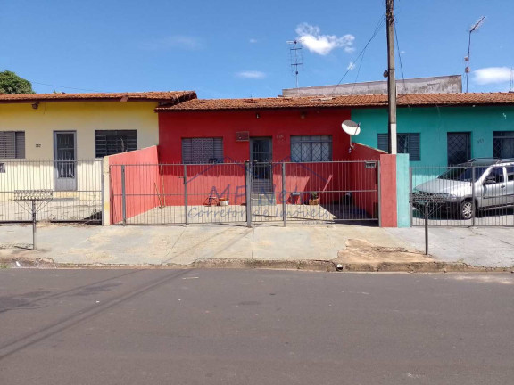 Imagem Casa com 2 Quartos à Venda, 435 m² em Vila Pinheiro - Pirassununga Imagem Casa com 2 Quartos à Venda, 435 m² em Vila Pinheiro - Pirassununga