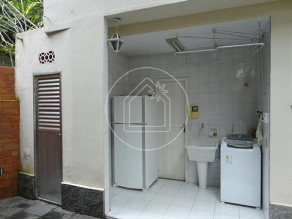 Imagem Casa com 5 Quartos à Venda, 270 m² em Urca - Rio De Janeiro Imagem Casa com 5 Quartos à Venda, 270 m² em Urca - Rio De Janeiro