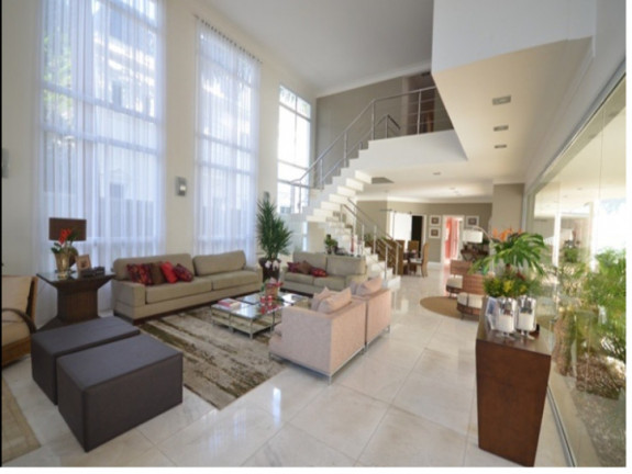 Casa de Condomínio com 5 Quartos à Venda, 720 m² em Tambore 03 - Alphaville