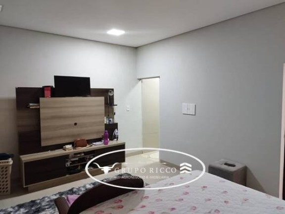 Imagem Casa com 2 Quartos à Venda, 180 m² em Centro - Barra Do Garças Imagem Casa com 2 Quartos à Venda, 180 m² em Centro - Barra Do Garças