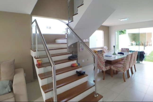 Imagem Casa com 4 Quartos à Venda, 340 m²