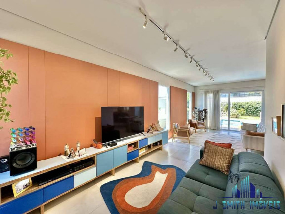 Imagem Casa com 4 Quartos à Venda, 345 m² em Granja Viana - Carapicuíba Imagem Casa com 4 Quartos à Venda, 345 m² em Granja Viana - Carapicuíba