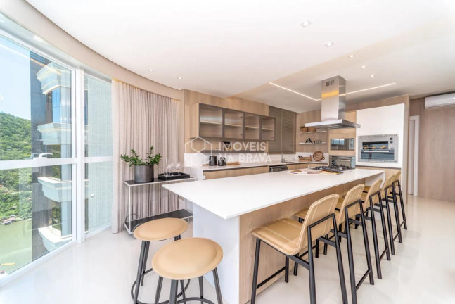 Imagem Apartamento com 4 Quartos à Venda, 237 m² em Centro - Balneário Camboriú