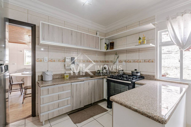 Imagem Sobrado com 4 Quartos à Venda, 276 m² em Capão Da Imbuia - Curitiba Imagem Sobrado com 4 Quartos à Venda, 276 m² em Capão Da Imbuia - Curitiba
