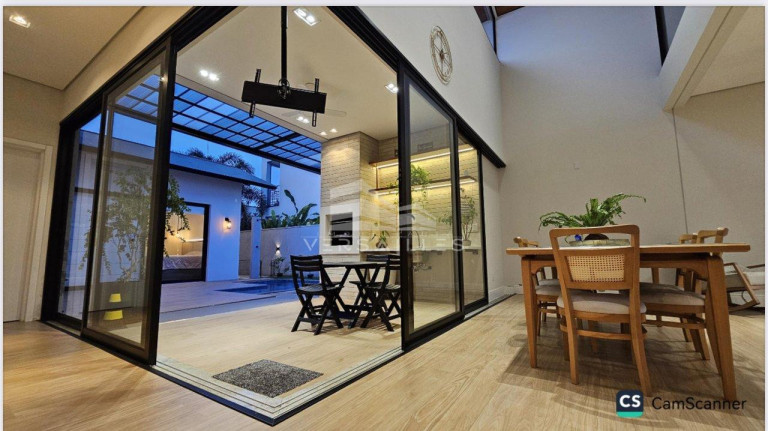 Imagem Casa com 3 Quartos à Venda, 258 m² em Aponia - Porto Velho Imagem Casa com 3 Quartos à Venda, 258 m² em Aponia - Porto Velho