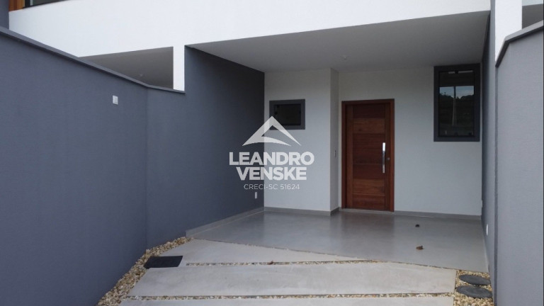 Imagem Sobrado com 3 Quartos à Venda, em Glória - Joinville Imagem Sobrado com 3 Quartos à Venda, em Glória - Joinville