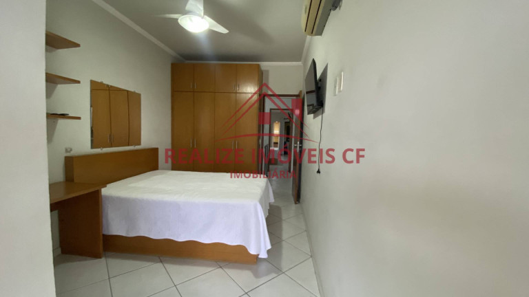 Imagem Casa com 5 Quartos para Alugar,  em São Cristóvão - Cabo Frio