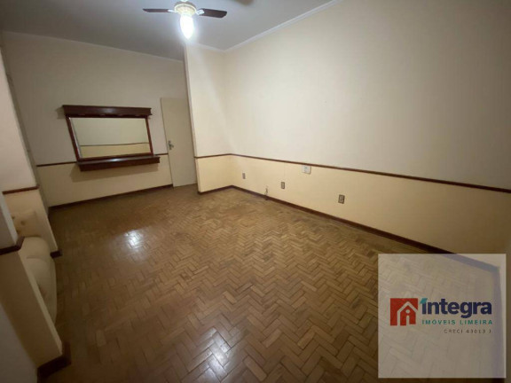 Imagem Casa com 4 Quartos à Venda, 400 m² em Vila Cristóvam - Limeira Imagem Casa com 4 Quartos à Venda, 400 m² em Vila Cristóvam - Limeira