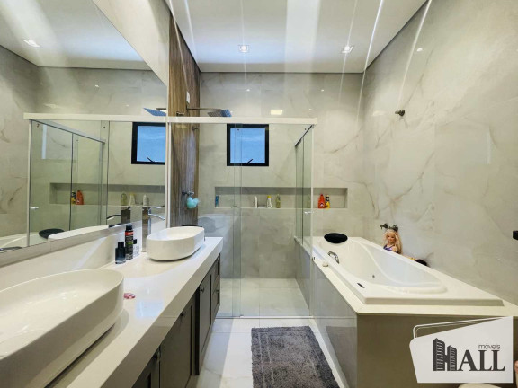 Imagem Casa com 3 Quartos à Venda, 218 m² em Centro - Bady Bassitt Imagem Casa com 3 Quartos à Venda, 218 m² em Centro - Bady Bassitt