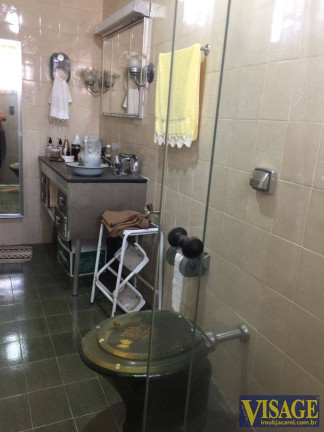 Imagem Casa com 4 Quartos à Venda, em Centro - Jacareí Imagem Casa com 4 Quartos à Venda, em Centro - Jacareí