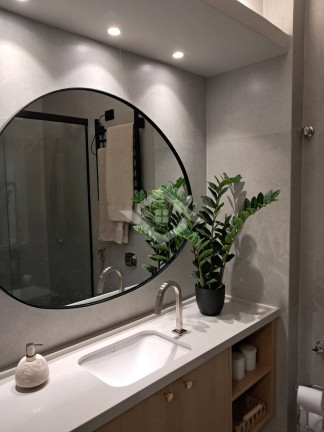 Imagem Apartamento com 1 Quarto à Venda, 42 m² em Copacabana - Rio De Janeiro Imagem Apartamento com 1 Quarto à Venda, 42 m² em Copacabana - Rio De Janeiro