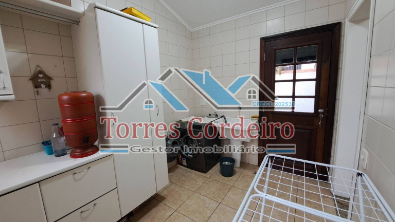 Imagem Sobrado com 3 Quartos à Venda, 259 m² em Vila Sônia - São Paulo Imagem Sobrado com 3 Quartos à Venda, 259 m² em Vila Sônia - São Paulo