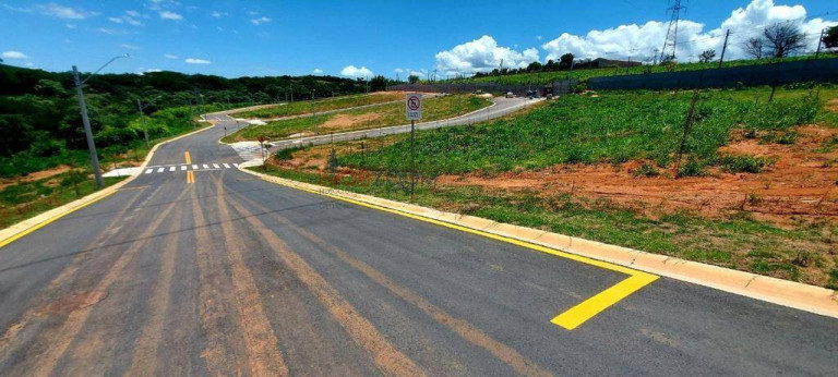 Imagem Terreno à Venda, 250 m² em Tanque - Atibaia Imagem Terreno à Venda, 250 m² em Tanque - Atibaia
